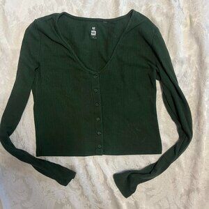 size m green long sleeve